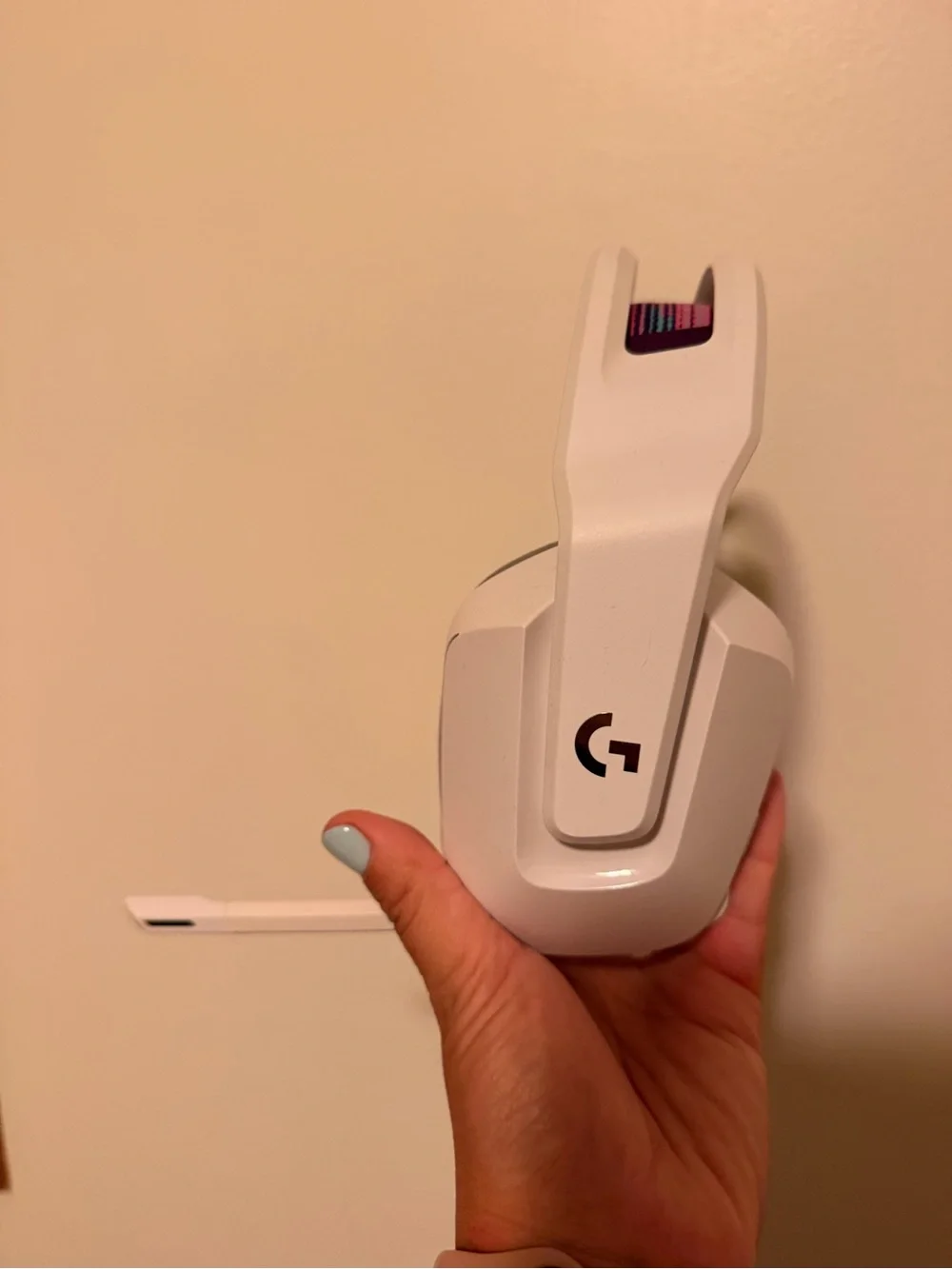 White Logitech G733 LIGHTSPEED Wireless Gaming Headset